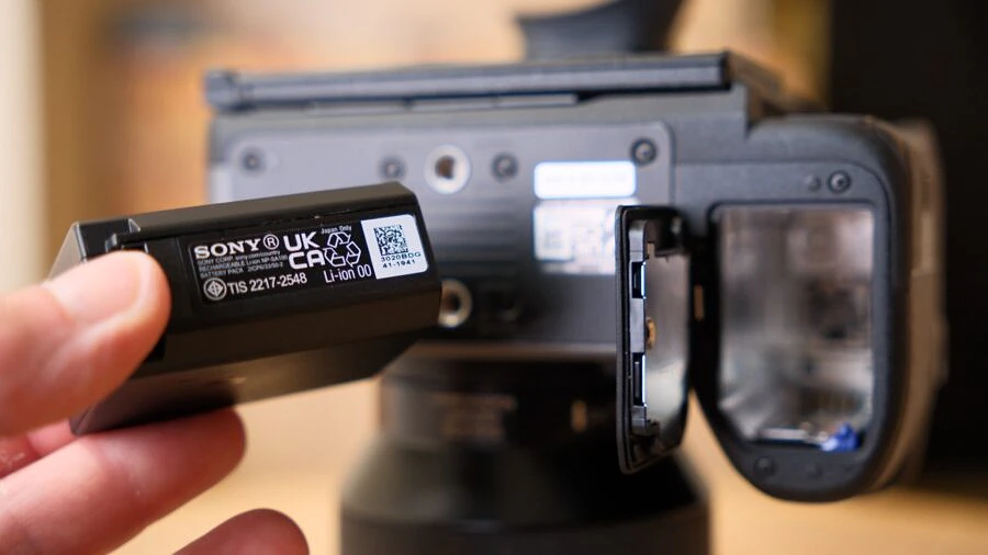 Sony FX5: Máy Quay Cinema Full-Frame 5K Mạnh Mẽ Cho Chuyên Gia - Hình 8