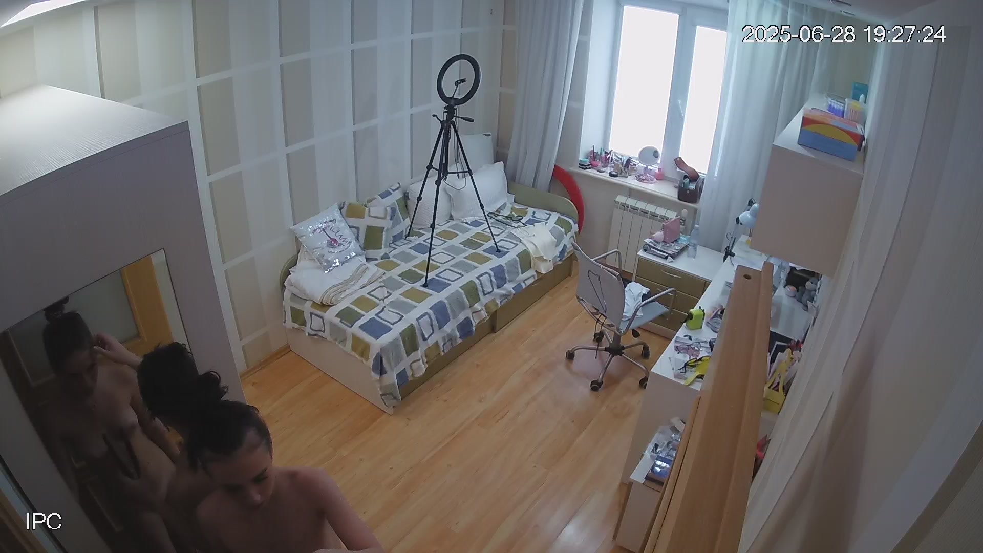 Hidden Voyeur 2 — 19 — screenshot 2