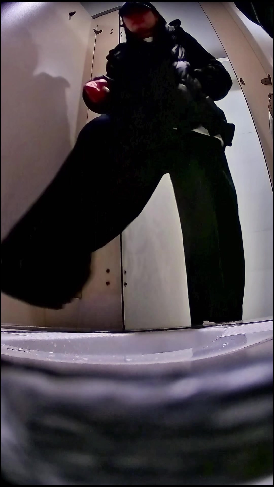 Toilet Spy — 0228(45) — screenshot 2