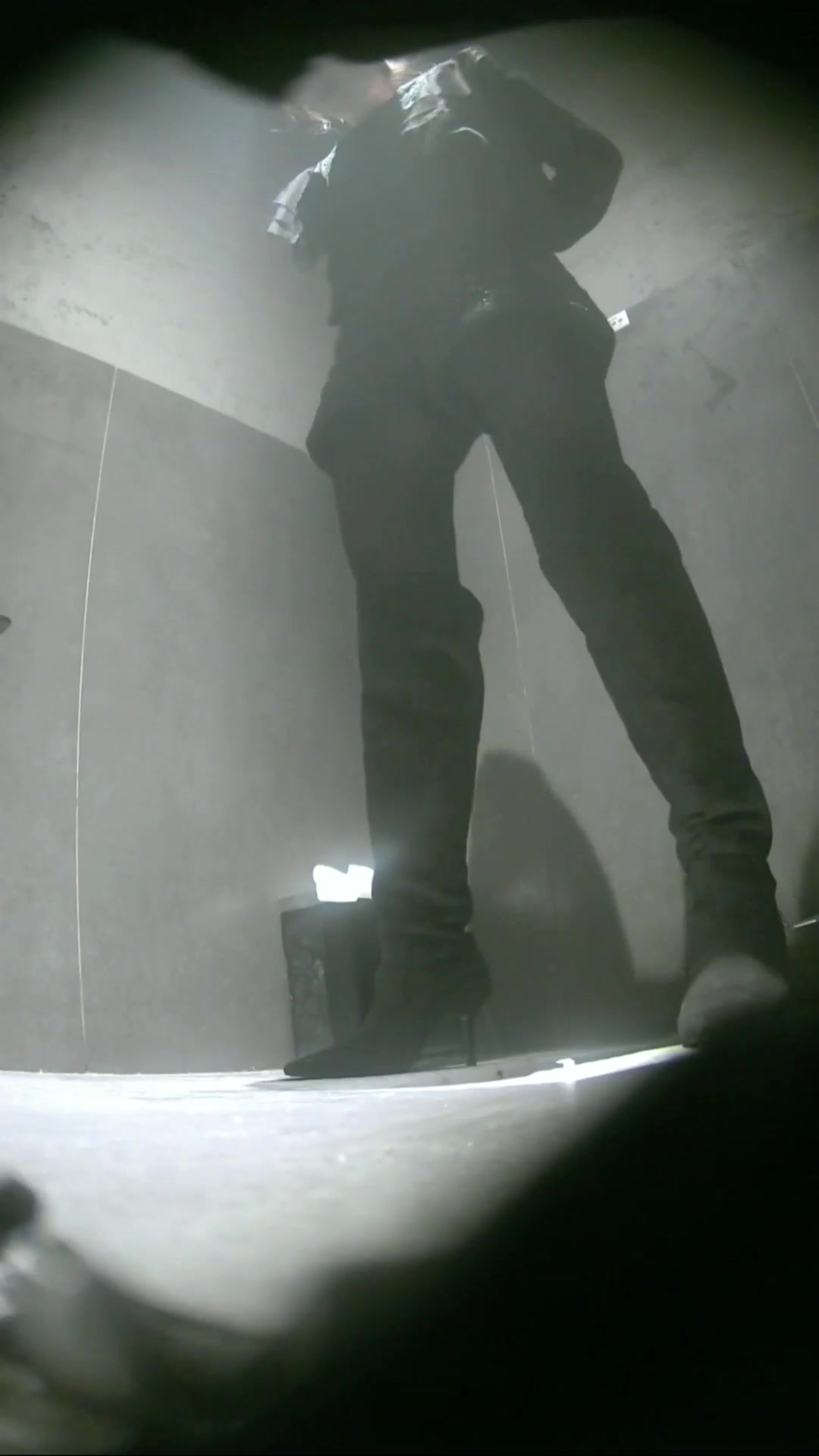Toilet Spy — 0130(21) — screenshot 2