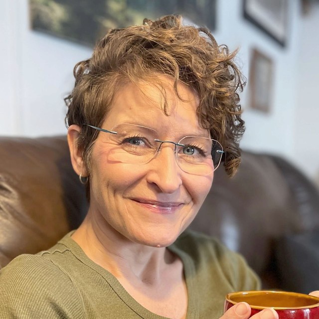Laurel Simpson, Connection Codes certified coach