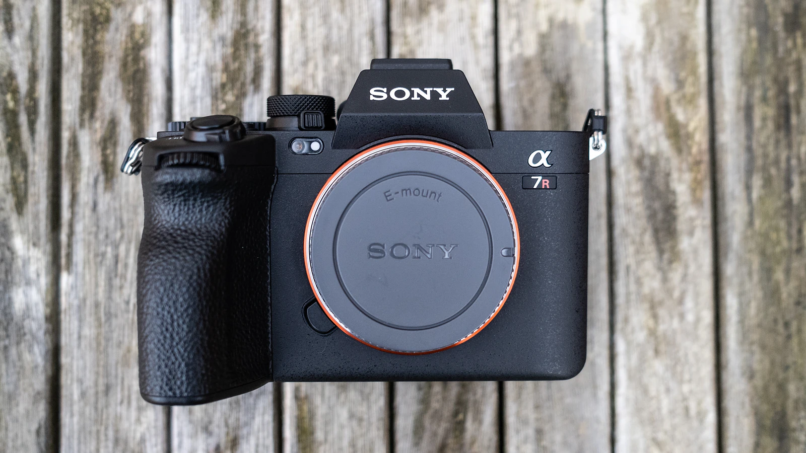 Sony và Canon: So sánh các mẫu máy ảnh mới sắp ra mắt - Hình 1