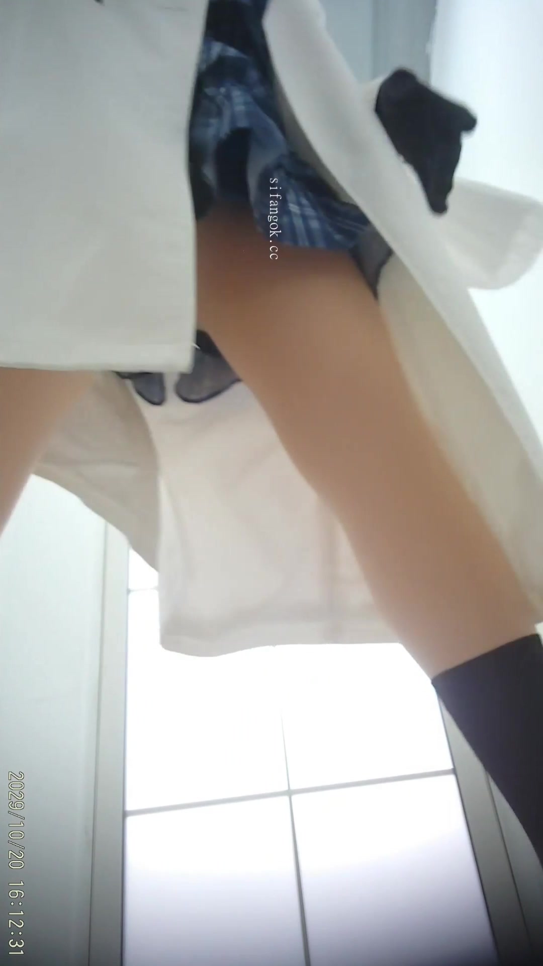 Toilet Spy — 0310(66) — screenshot 2