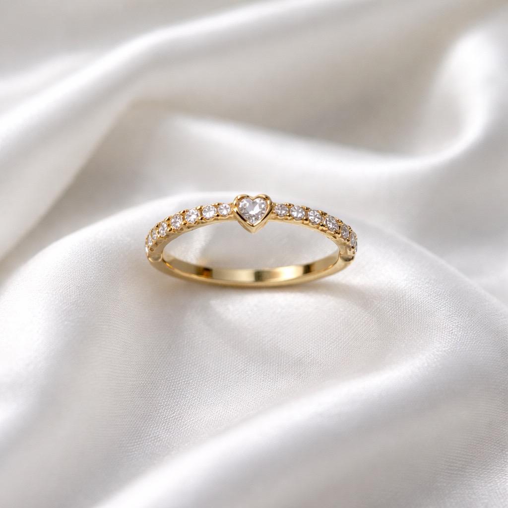 Amara Heart Ring