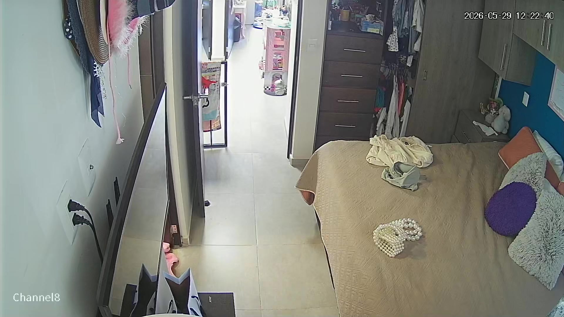 Hidden Voyeur 2 — 1_5021911654971999950 — screenshot 2