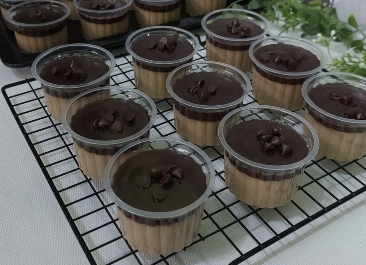 Ide Bisnis Rumahan Kreatif: Puding Kopi Mawar Cokelat yang Menarik Hati