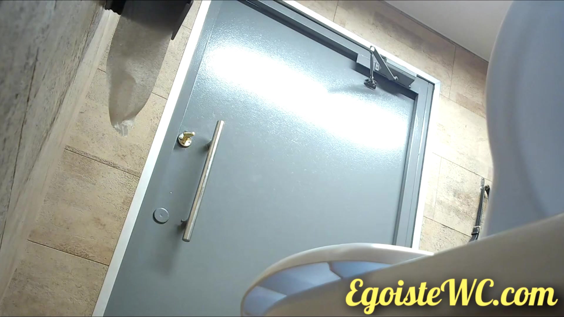 Toilet Spy — 0610(170) — screenshot 2