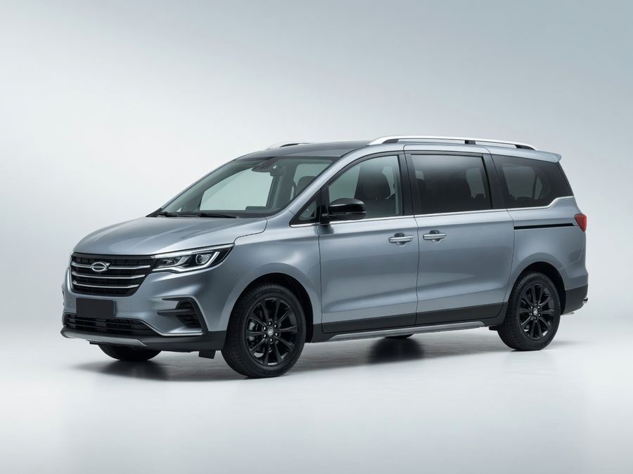 XXL 7-seater van
