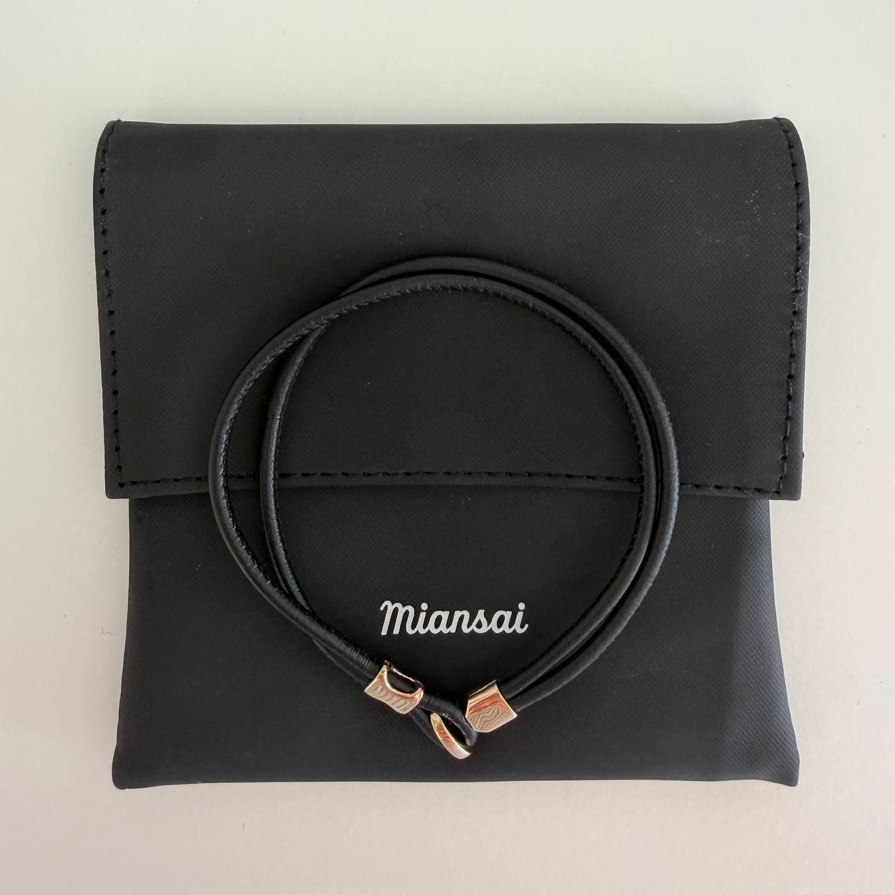 Кожаный браслет Miansai
