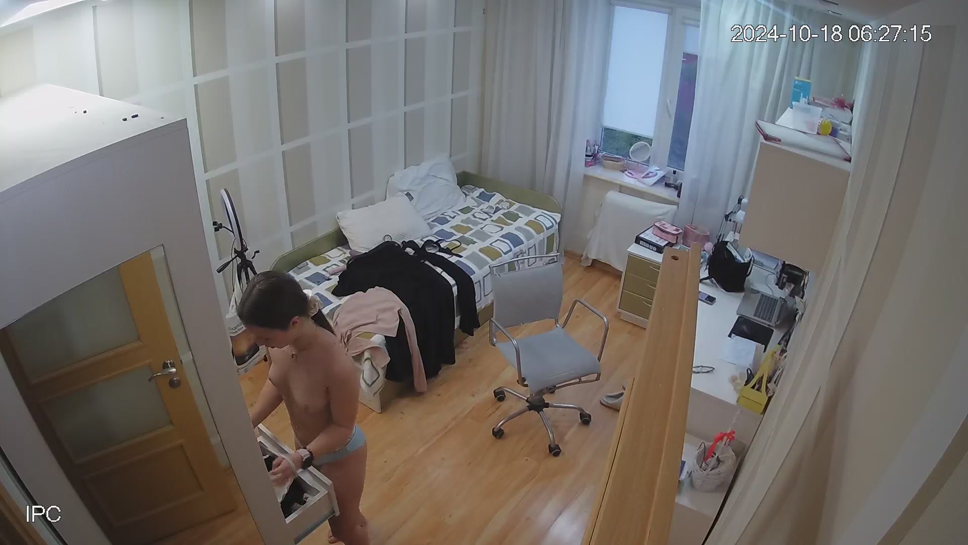 Hidden Voyeur 2 — 1_5021911654972000018 — screenshot 2
