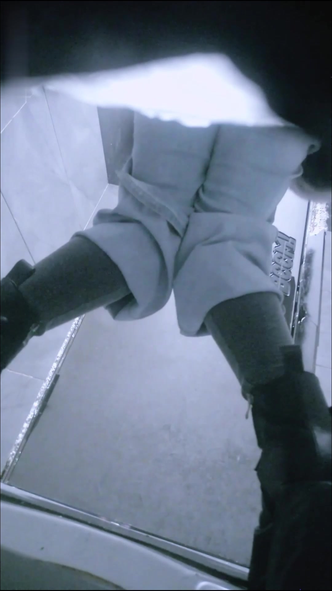 Toilet Spy — 0106(80) — screenshot 2