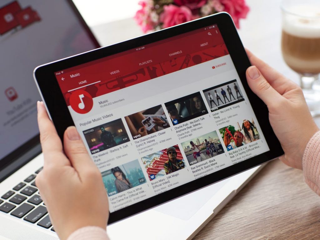 Thêm các đường link vào video của bạn