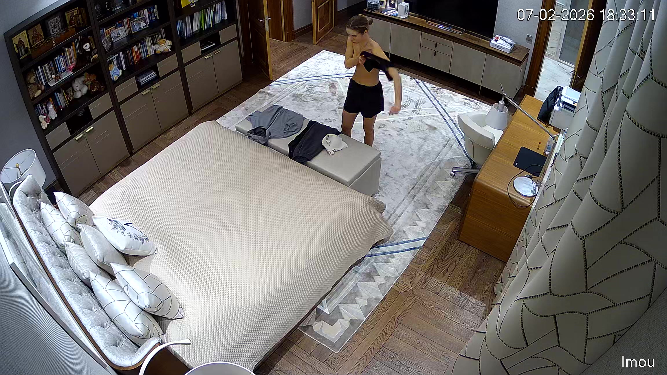 Hidden Voyeur 2 — 1_4949911665035446318 — screenshot 2