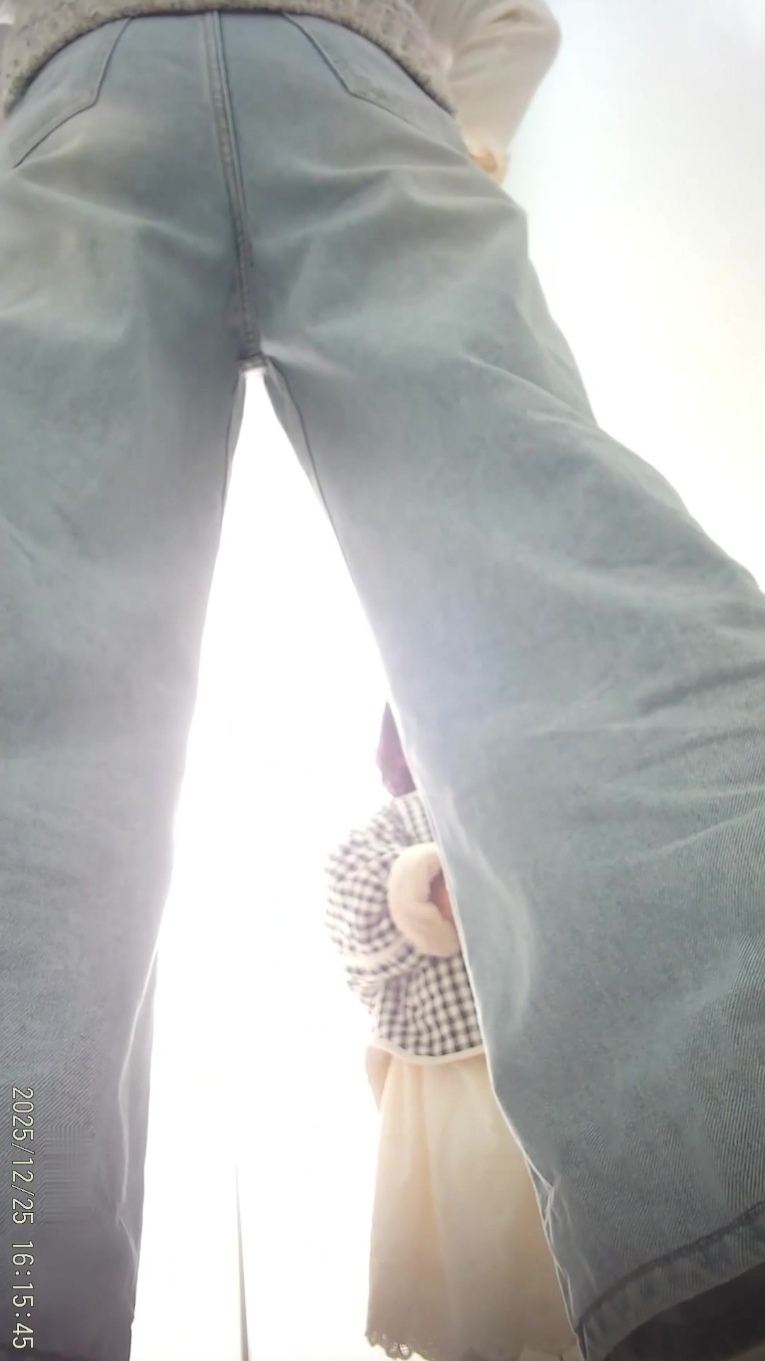 Toilet Spy — 0310(238) — screenshot 2