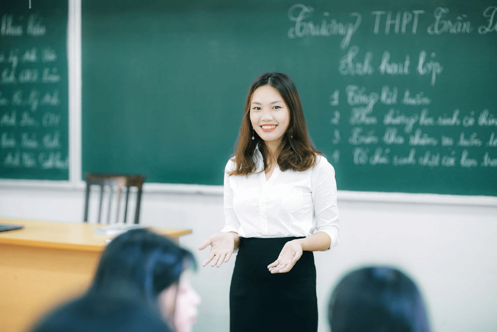 Cách tính lương giáo viên hợp đồng