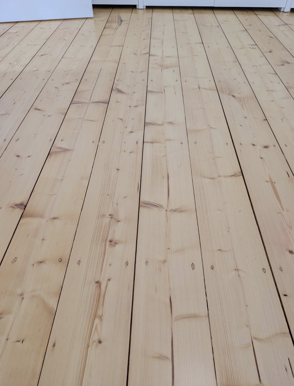 Bainbridge Pine Refinish photo 6