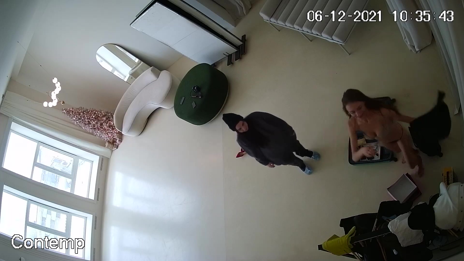 Hidden Voyeur 2 — 4_5773792091553404296 — screenshot 2