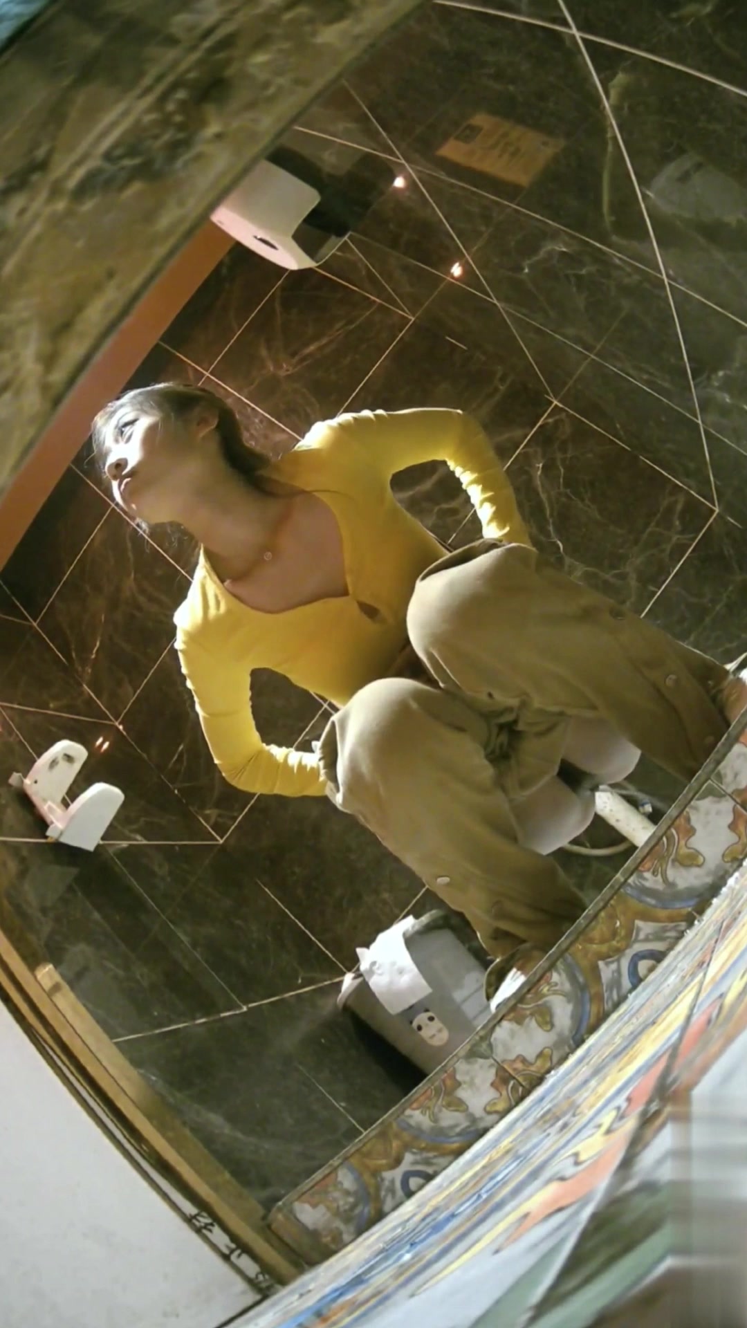 Toilet Spy — 0224(108) — screenshot 2
