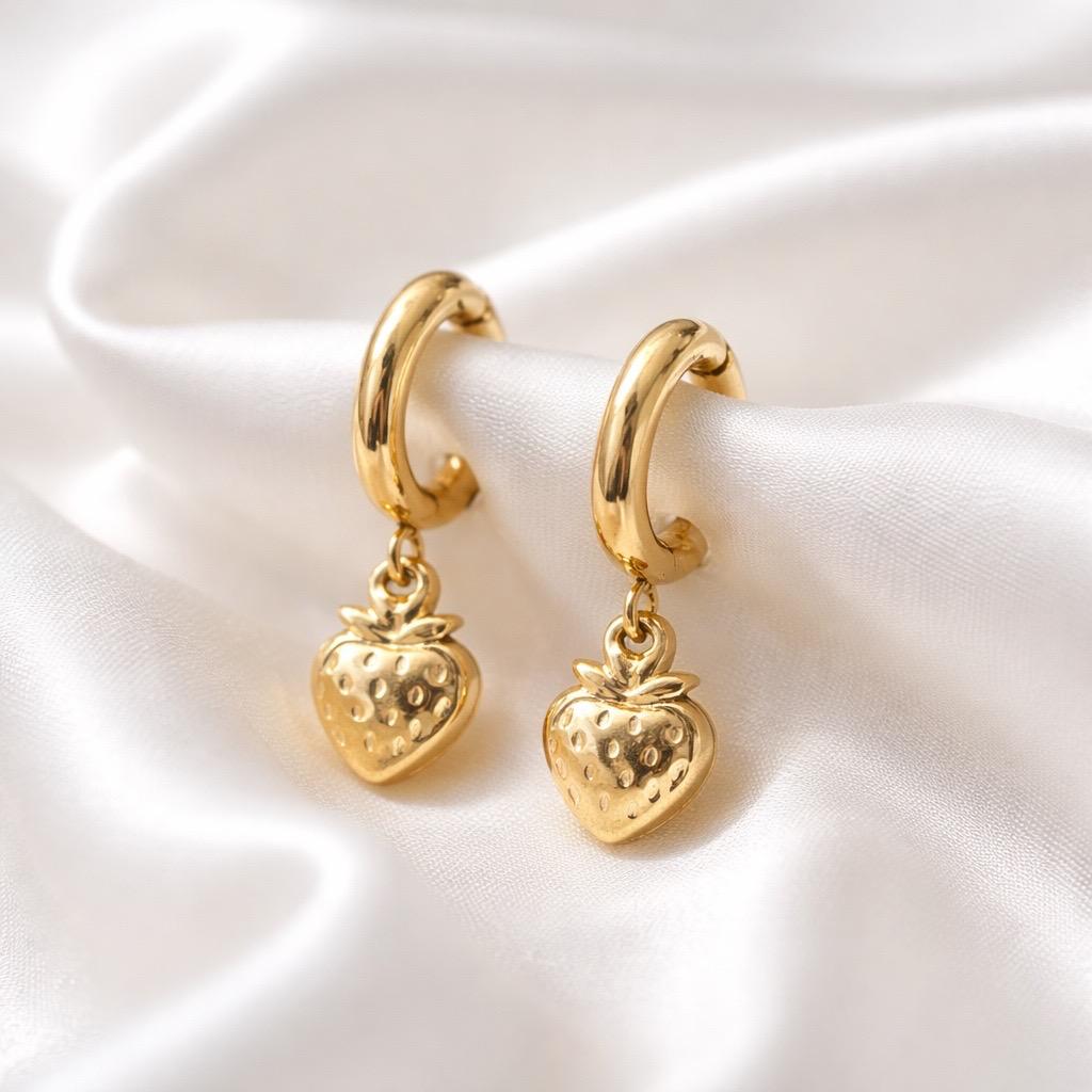 S. Steel Hanging Strawberry