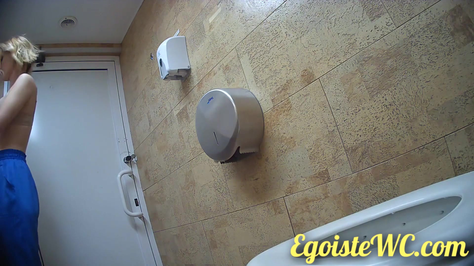Toilet Spy — 0610(109) — screenshot 2