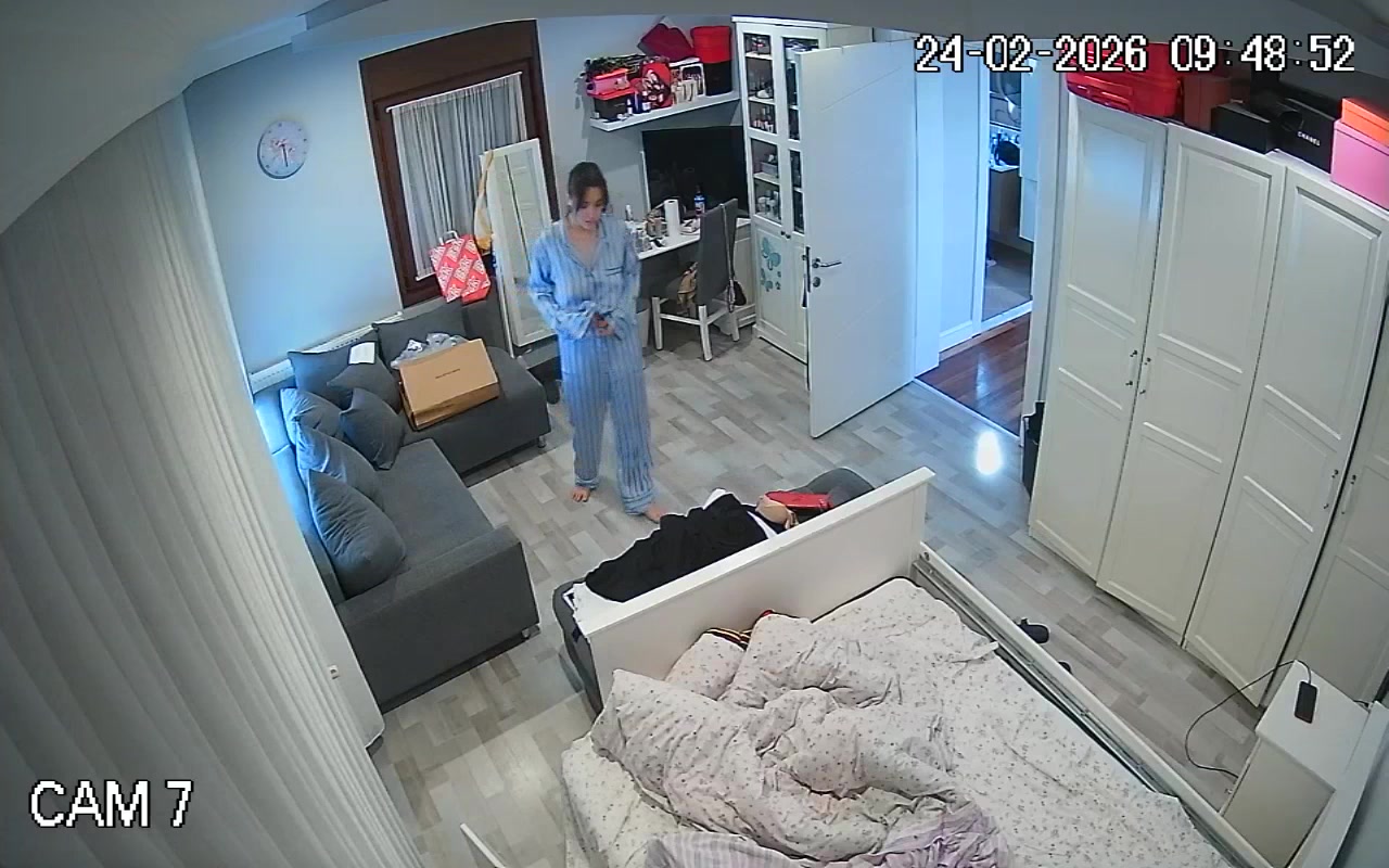 Hidden Voyeur — 1_5116462259027051970 — screenshot 2
