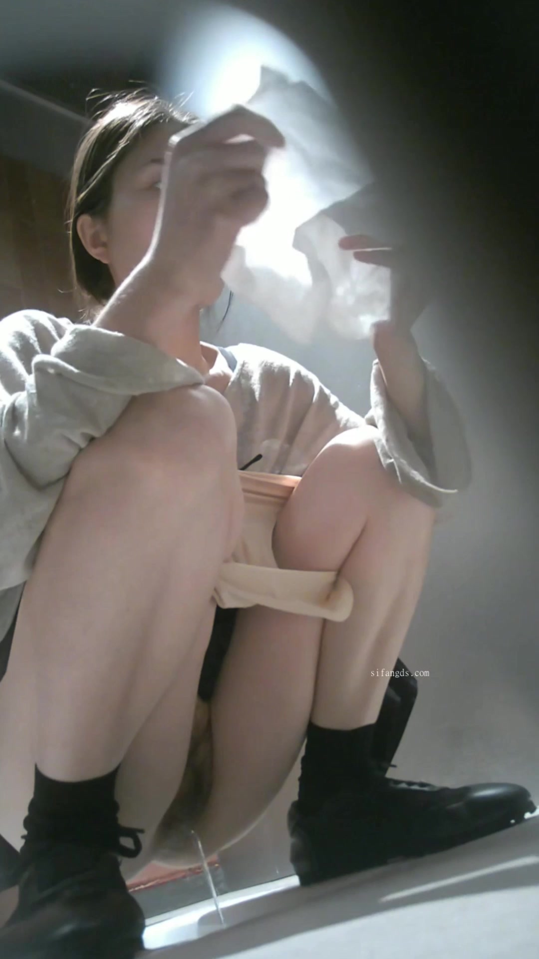 Toilet Spy — 0407 (1)(63) — screenshot 2