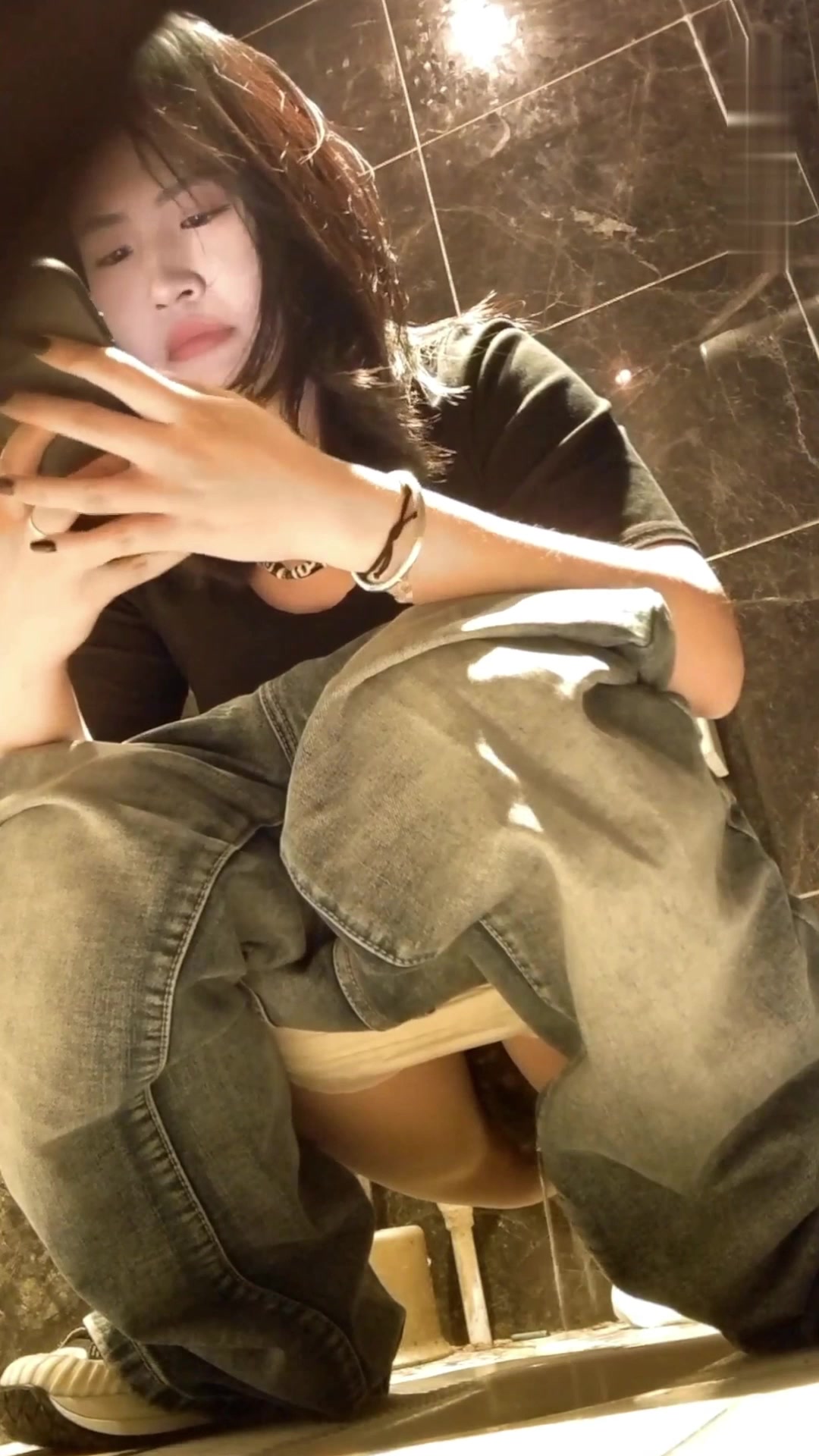 Toilet Spy — 0224(41) — screenshot 2
