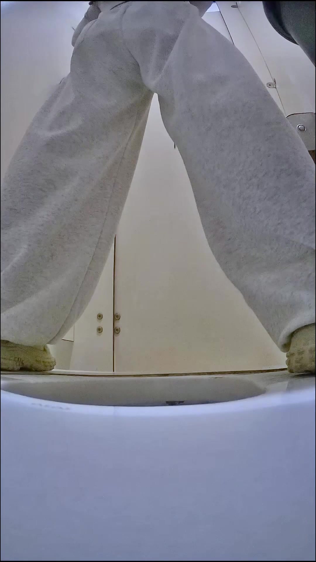 Toilet Spy — 0310(23) — screenshot 2