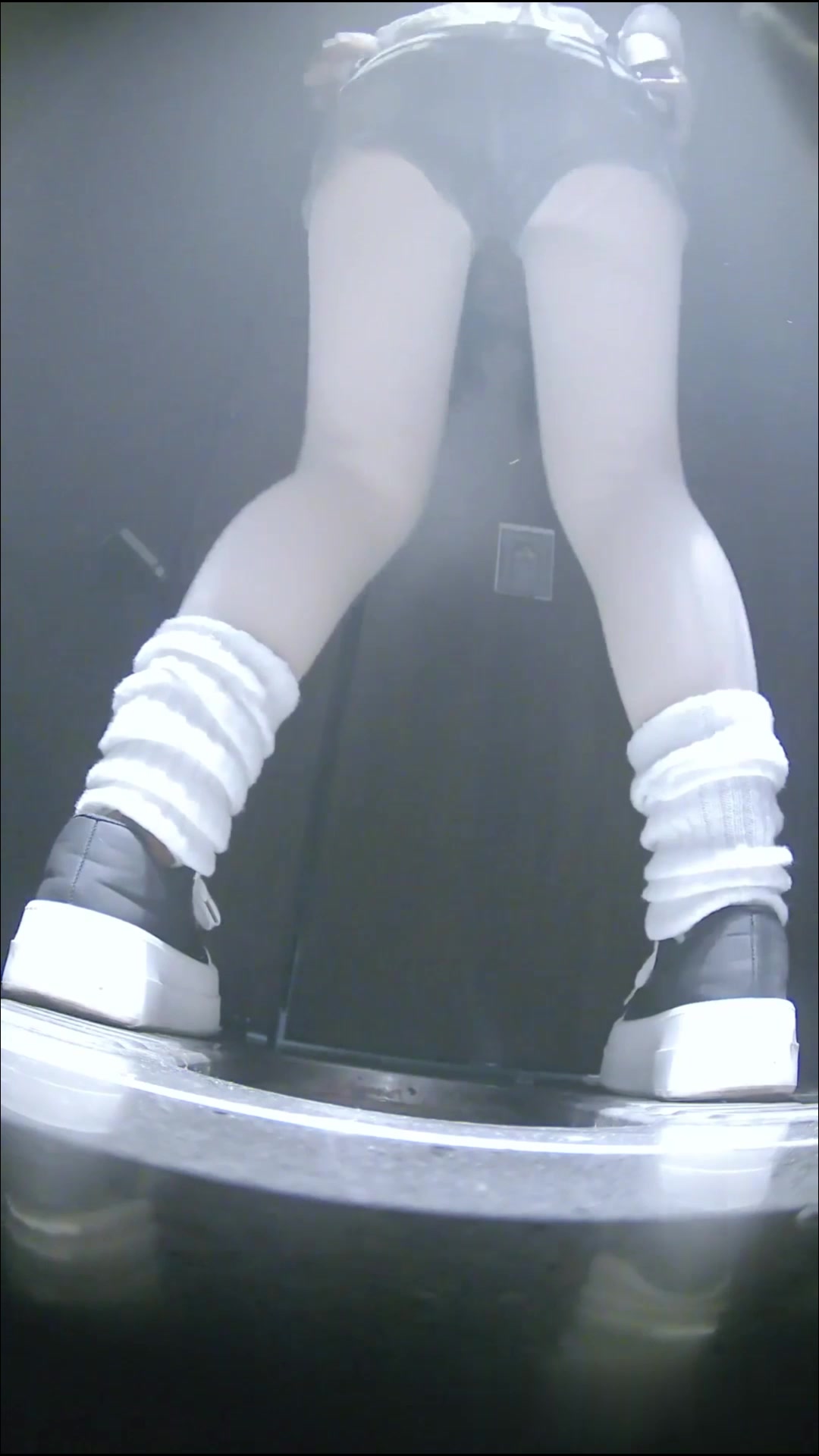 Toilet Spy — 0106(93) — screenshot 2