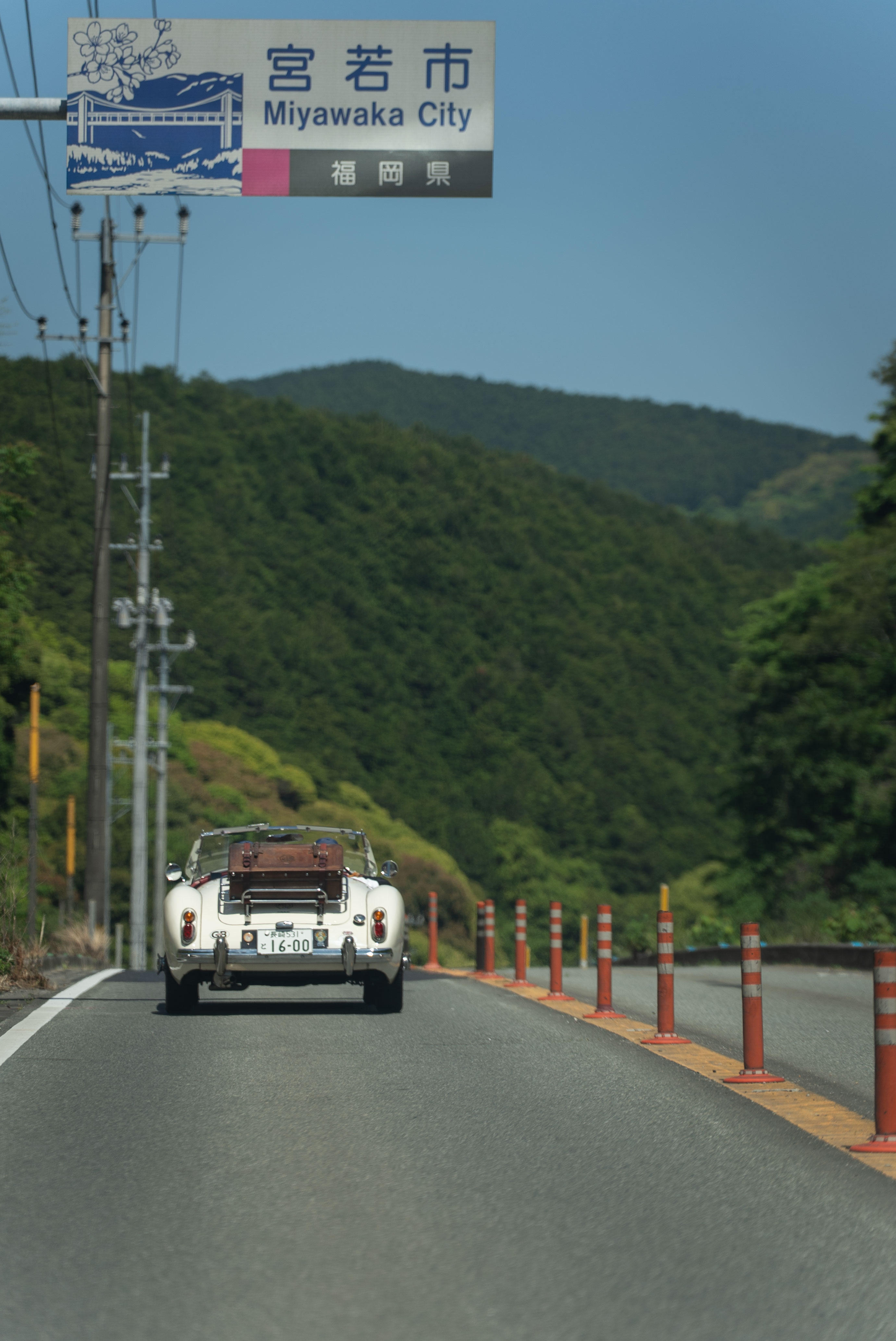 宮若市を走るMGA