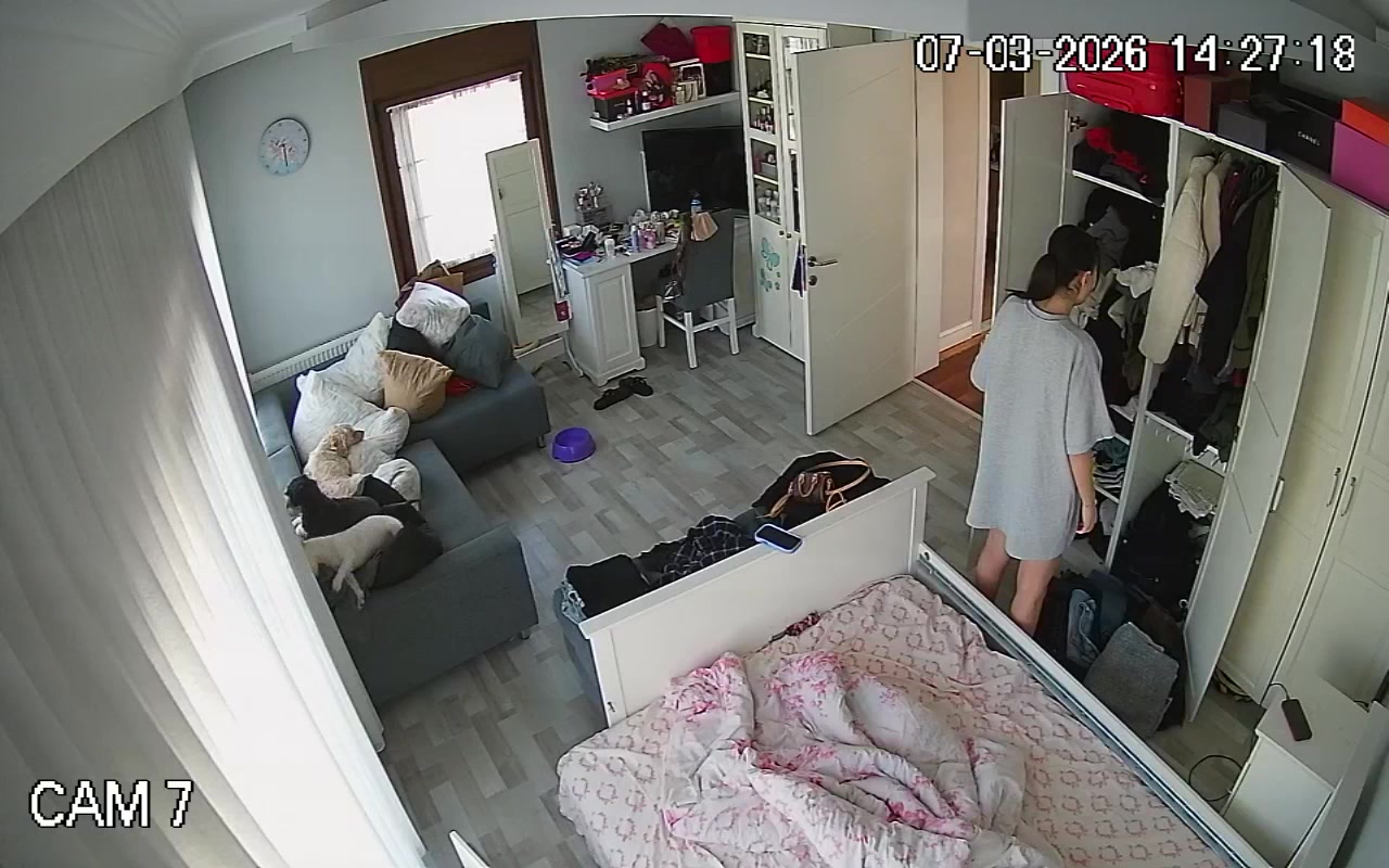 Hidden Voyeur — 1_5116462259027051978 — screenshot 2