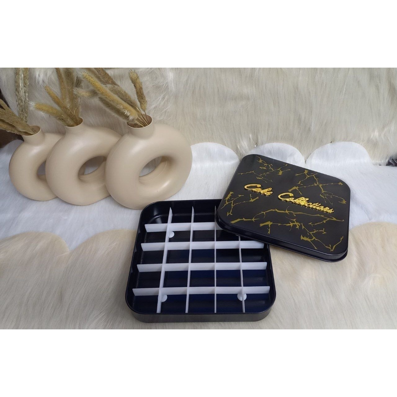 صينيه بسبوسه او حلويات