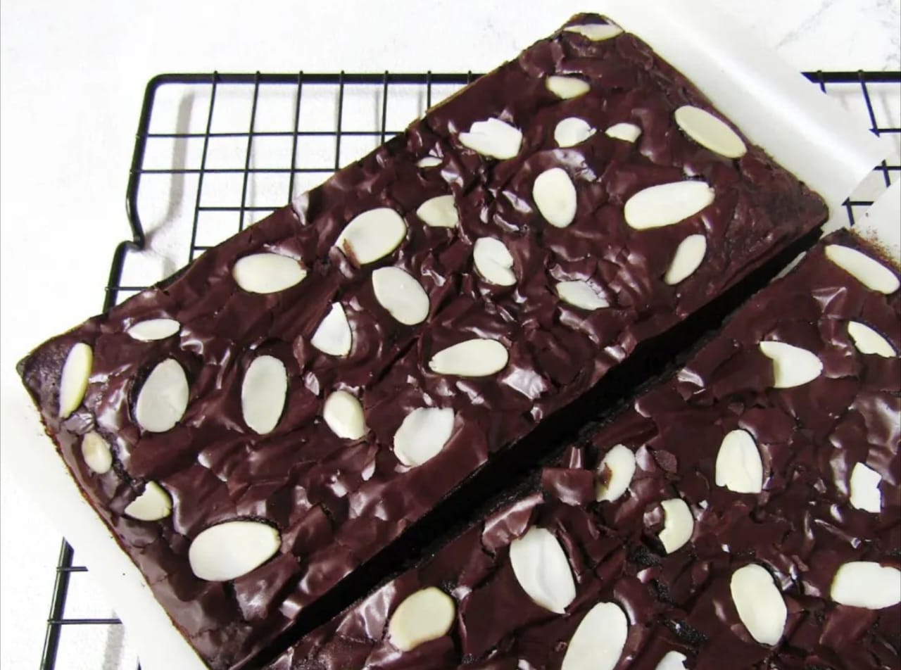 Resep Brownies Panggang Ny Liem 3 Telur yang Bikin Lidah Bergoyang!