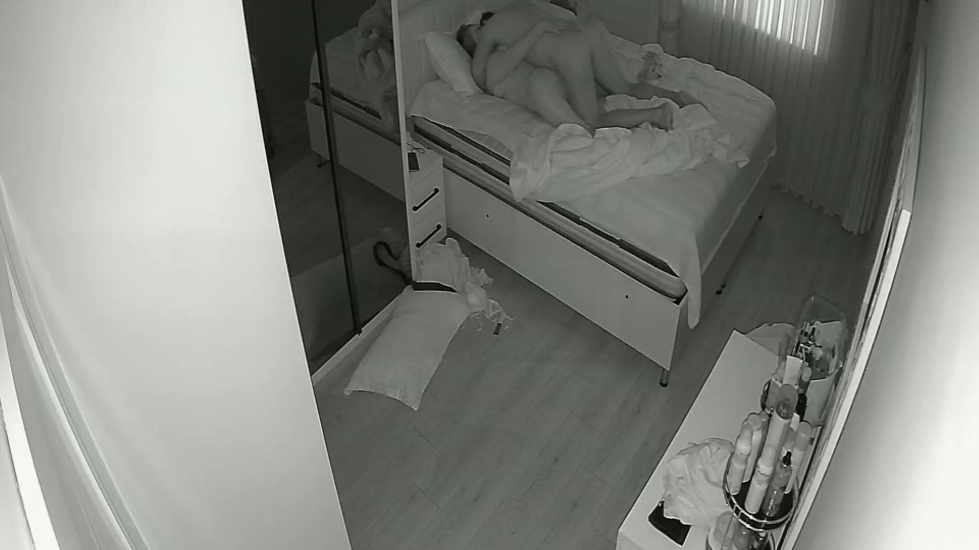 Hidden Voyeur — 1_5048634043839547286 — screenshot 2