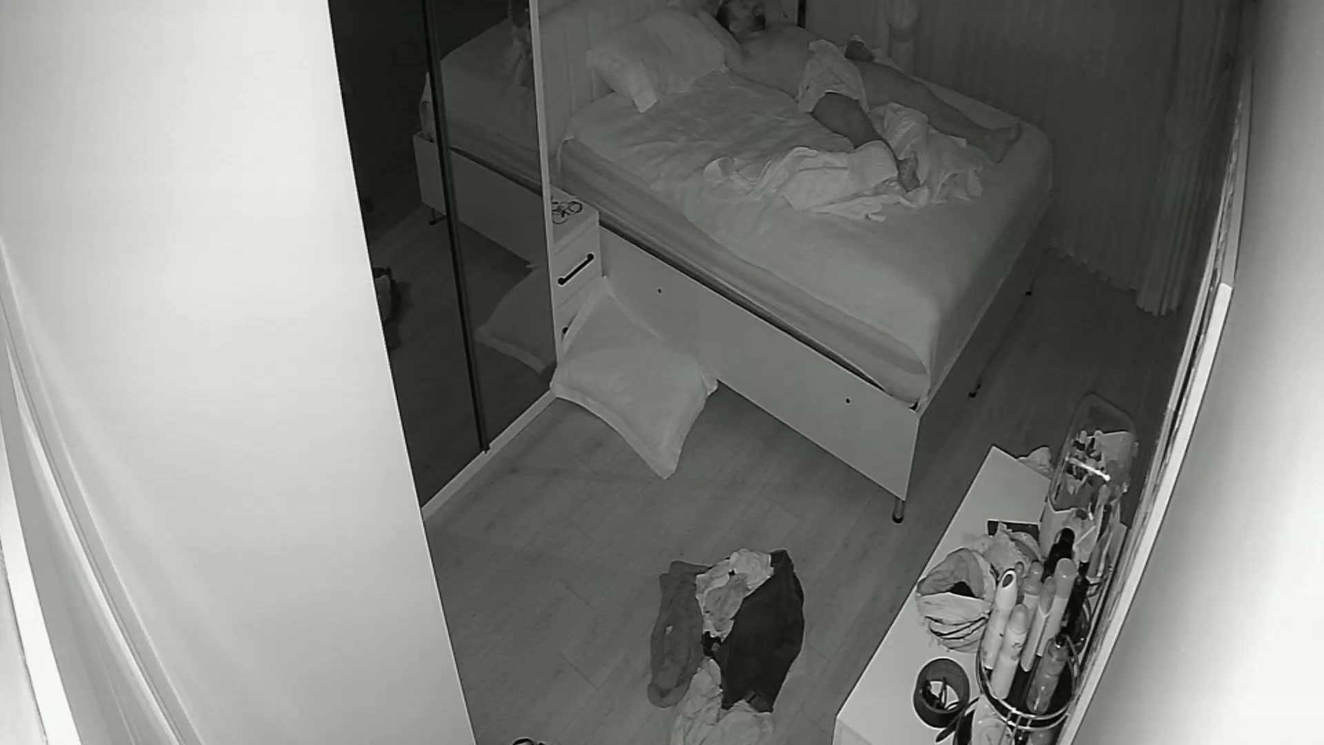 Hidden Voyeur — 1_5048634043839547281 — screenshot 2