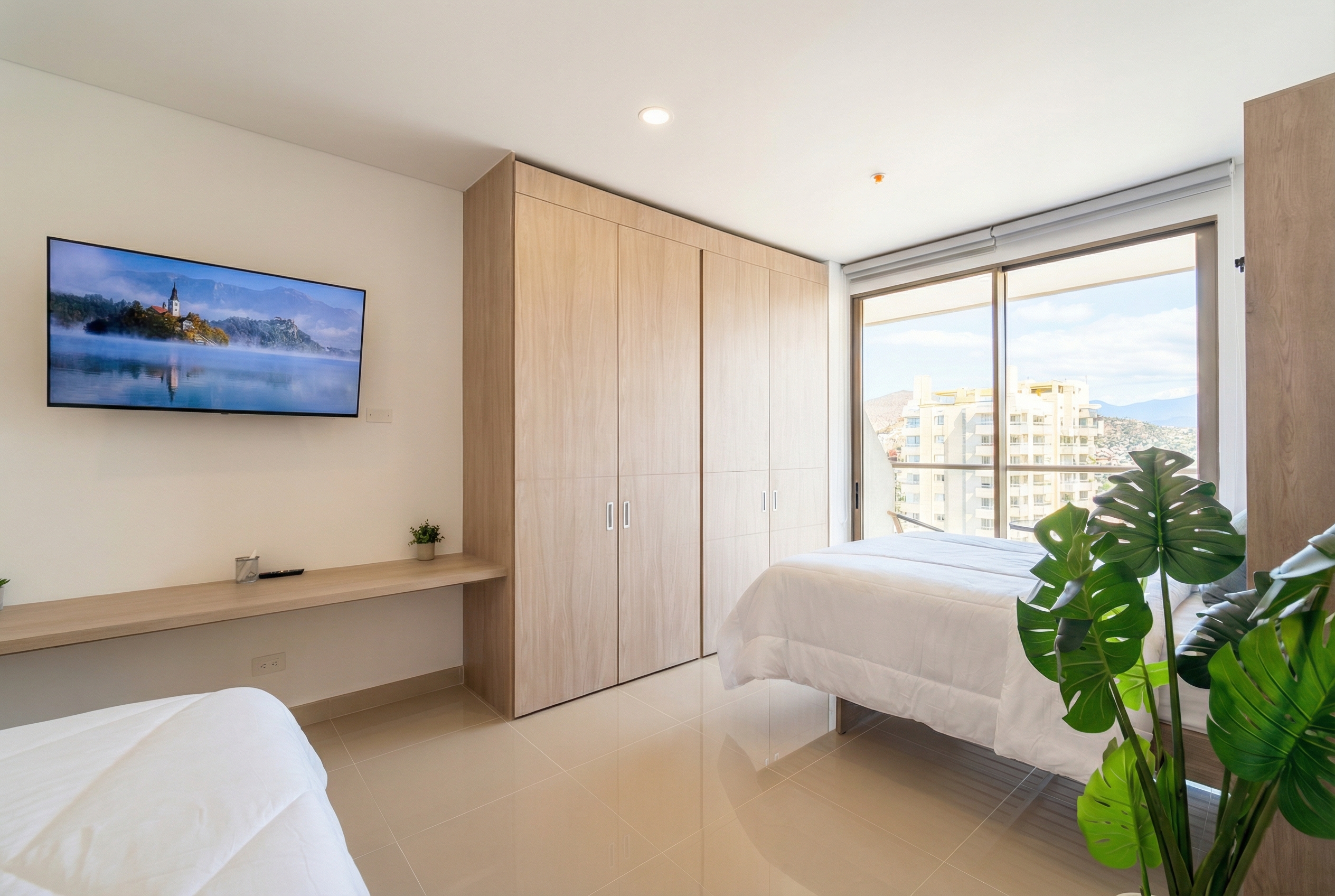 Habitación con dos camas, Smart TV y vista panorámica