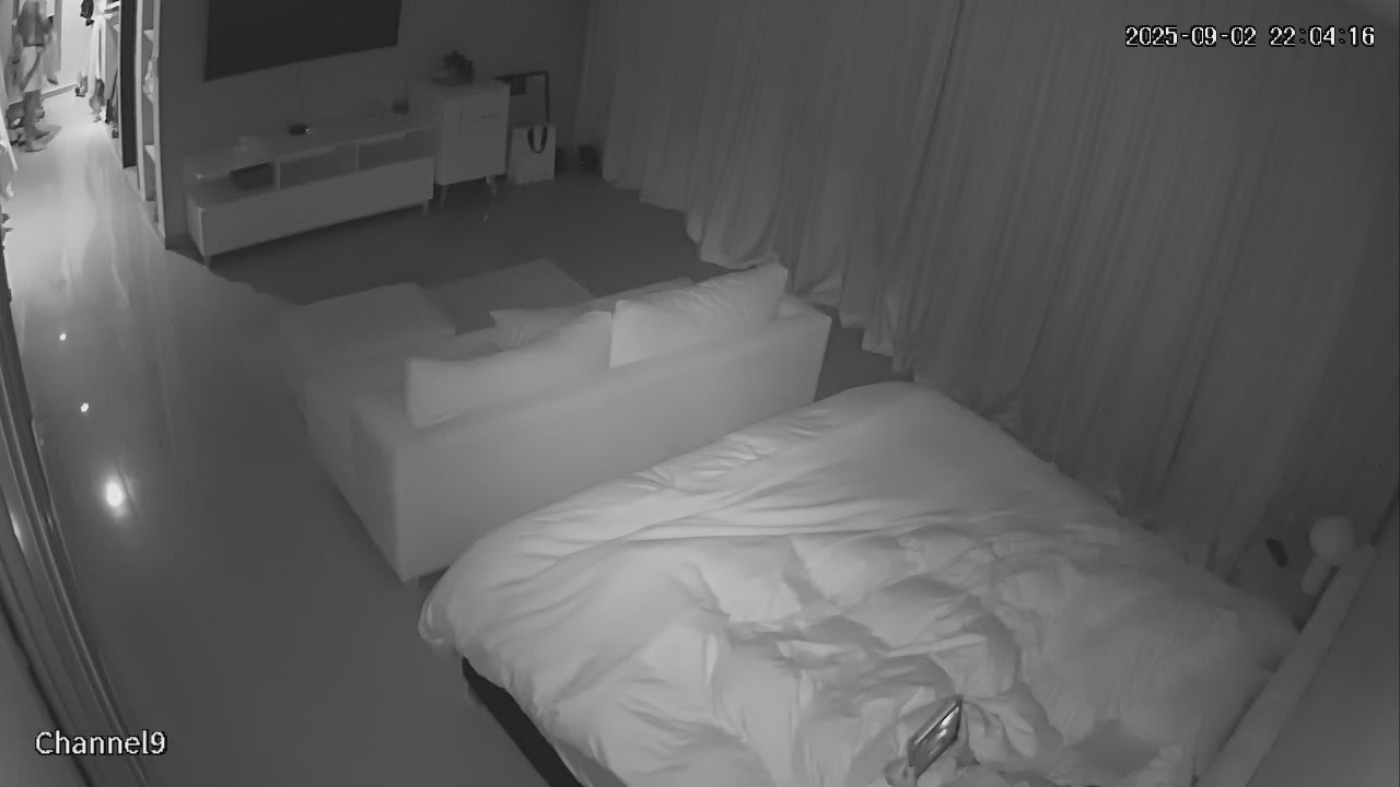 Hidden Voyeur — 1_4929612700406778102 — screenshot 2