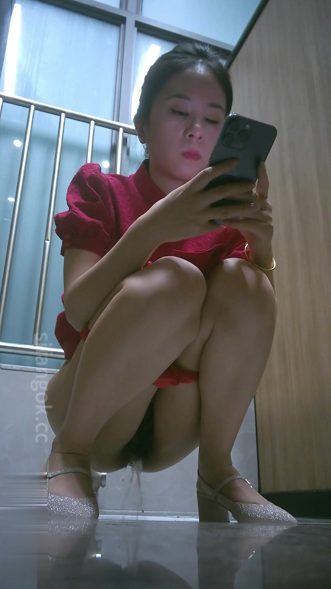 Toilet Spy — 0415(54) — screenshot 2