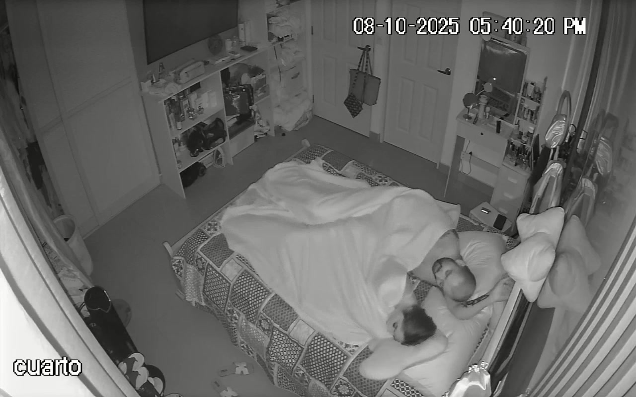 Hidden Voyeur — 1_4949802843449066759 — screenshot 2