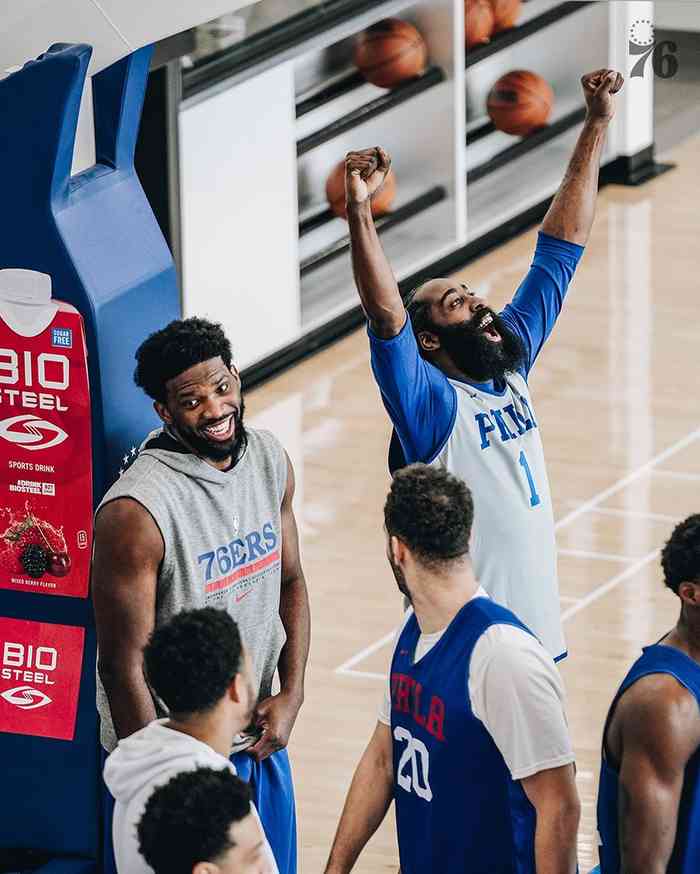 [花邊] Shams:鬍子跟米丘已經聊過 兩個人很興奮 - 美國職籃 - PTT.BEST 批踢踢爆文 2