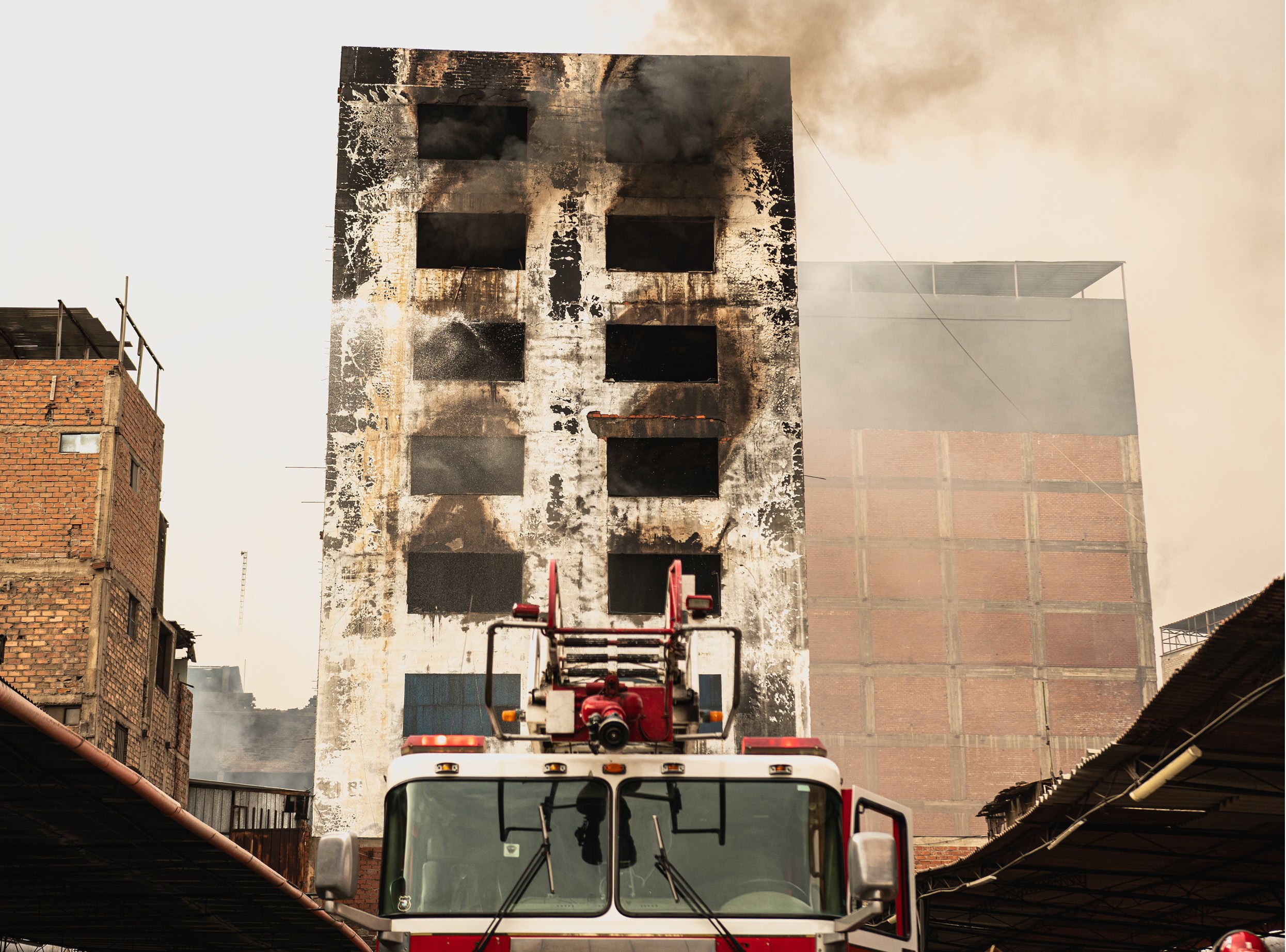 El Ataque por Bombardeo, Los Chorros Hipócritas y La Experie