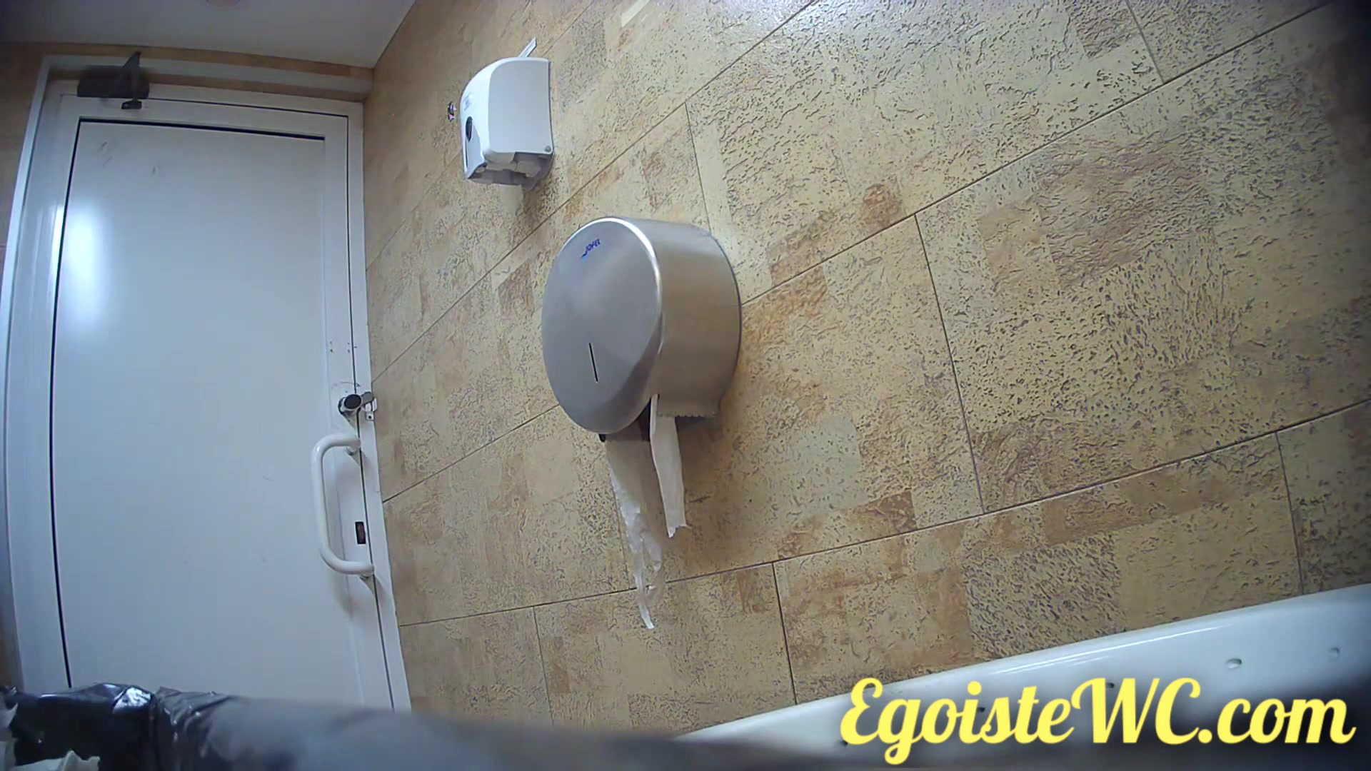 Toilet Spy — 0610(31) — screenshot 2