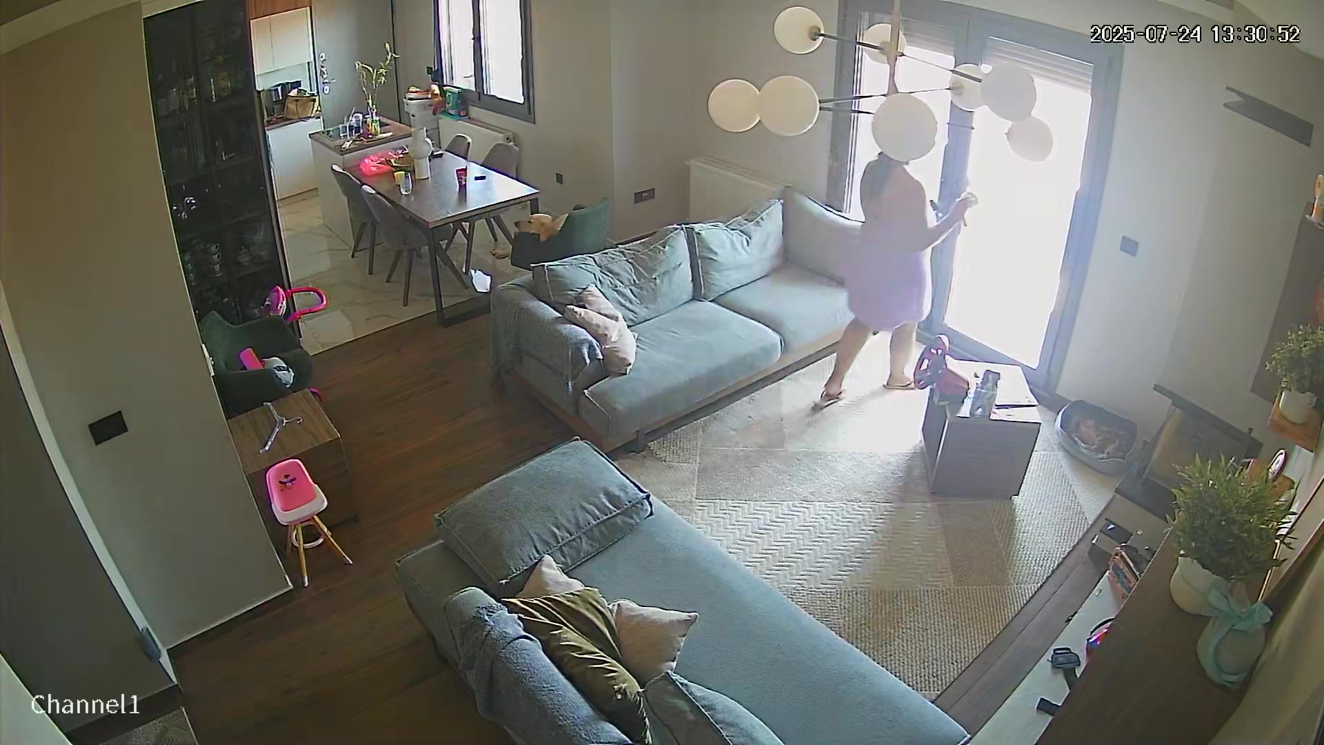 Hidden Voyeur — 1_5163523280841213143 — screenshot 2