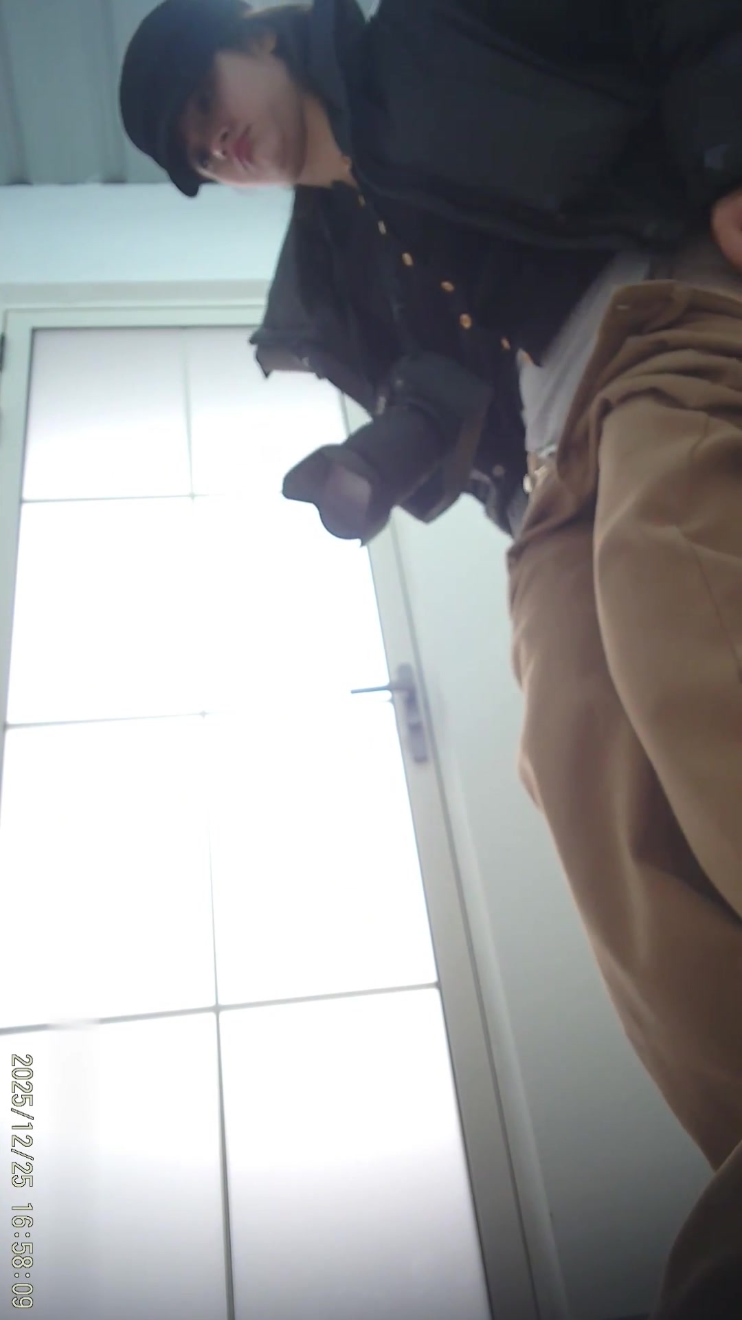 Toilet Spy — 0310(250) — screenshot 2