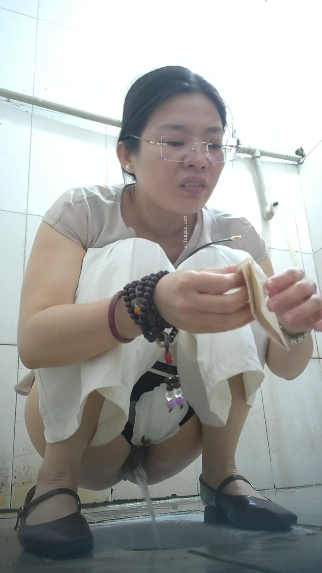 Toilet Spy — 1230(4) — screenshot 2