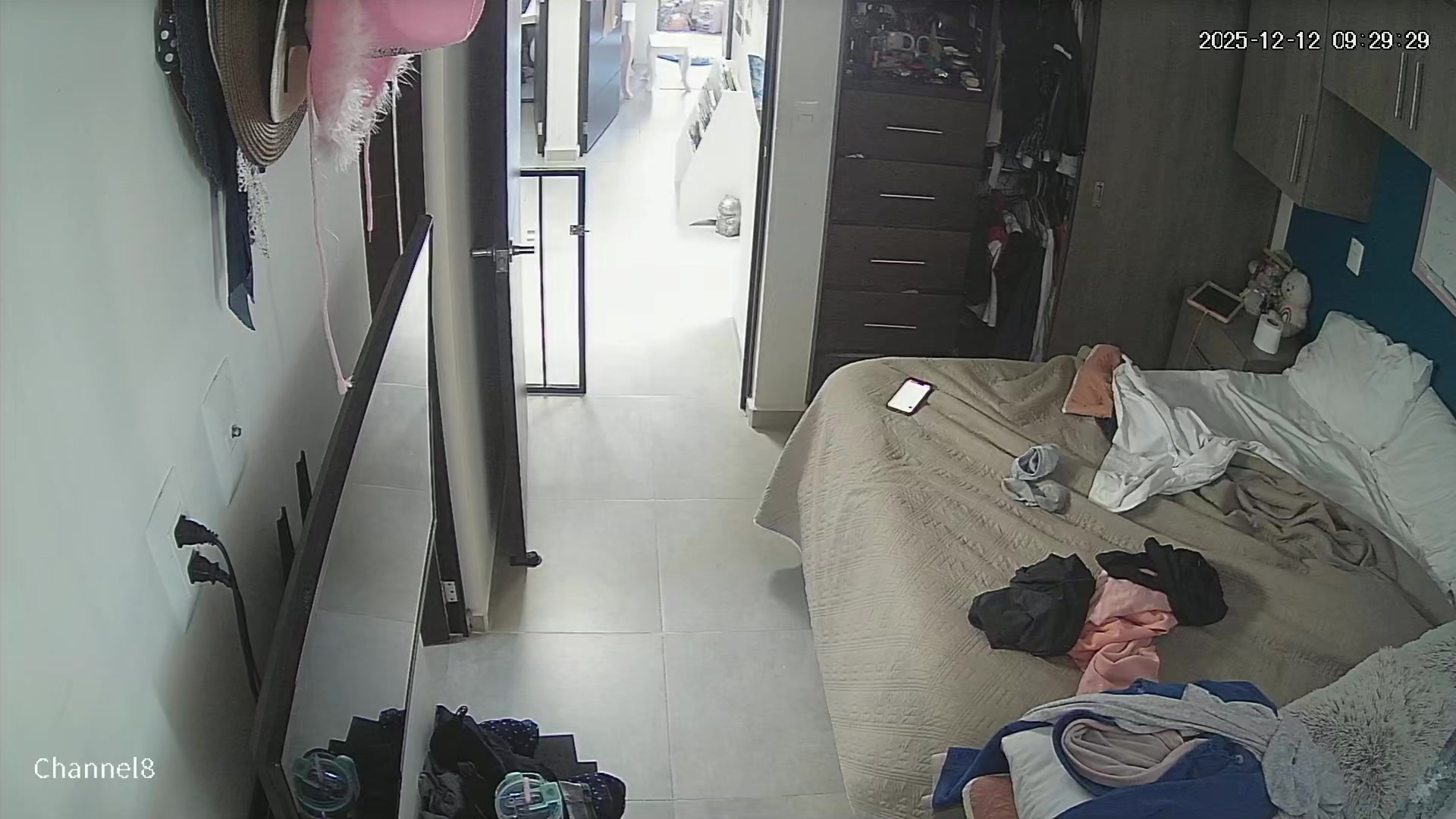 Hidden Voyeur 2 — 1_4911608133077435999 — screenshot 2