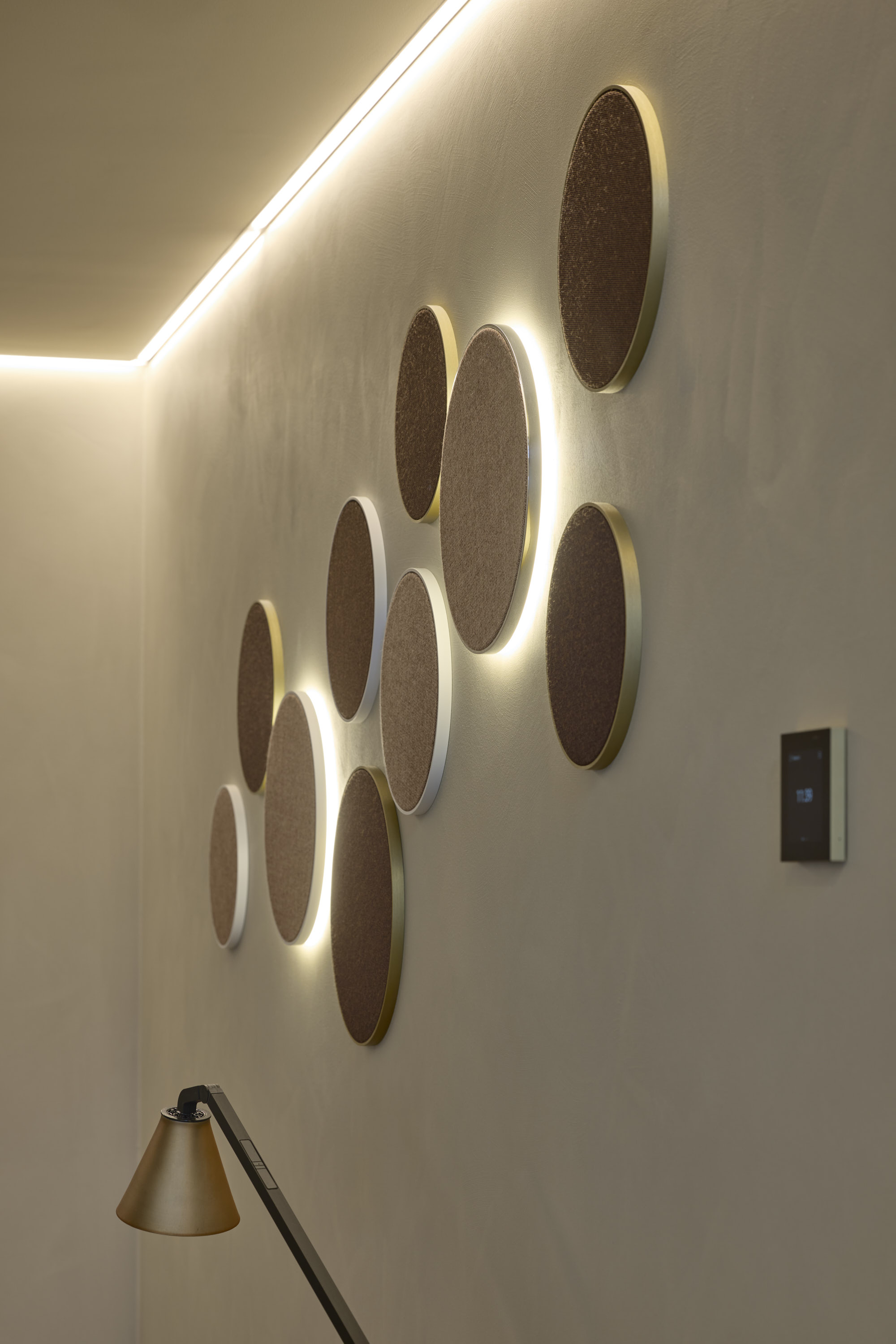 Halo speakers
