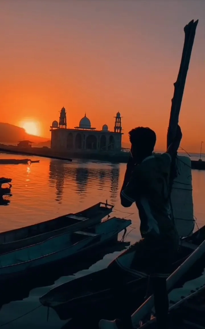 SUNSET BARU