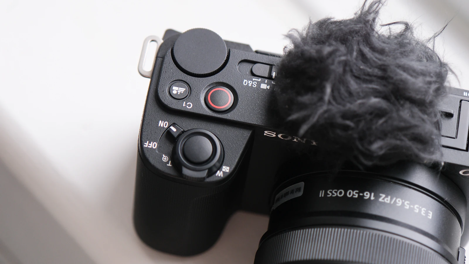 Đánh Giá Sony ZV-E10 II: Vlog 4K Hoàn Hảo Dưới 1.000 USD - Hình 4