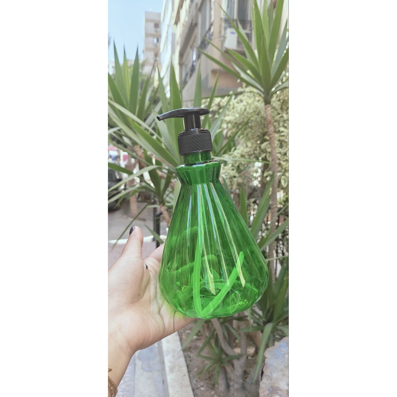موزع صابون سائل مضلع